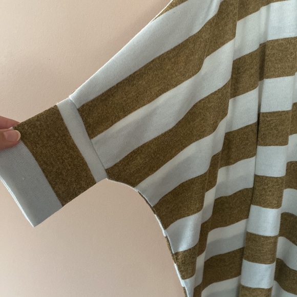 Pink Lily oversized striped top - Picture 3 of 4